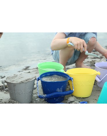 Funkit world - Składane wiaderko do wody i piasku Scrunch Bucket - Granatowy