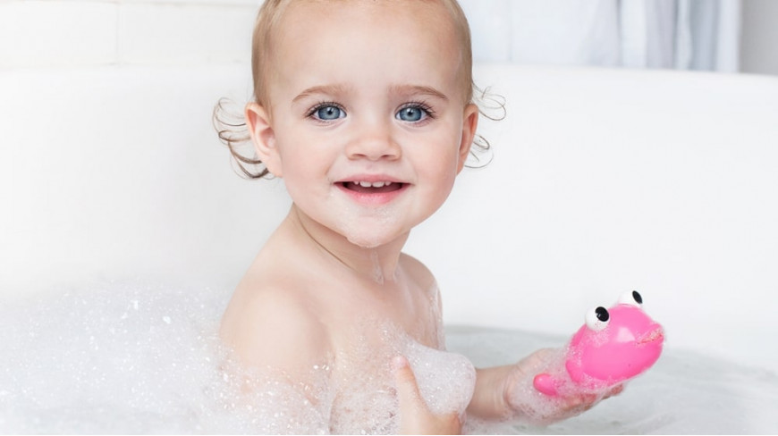Aby kąpiel sprawiała radość – przyglądamy się zabawkom do kąpieli
